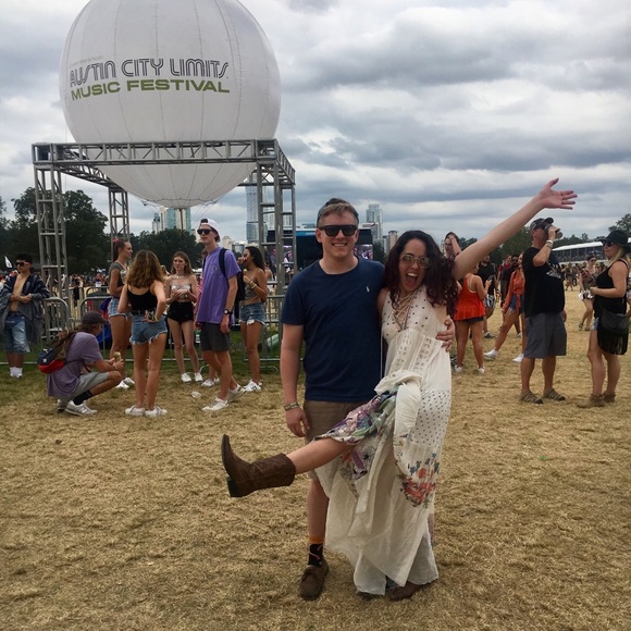 Meet your Posher, Alix - Picture 5 of 9